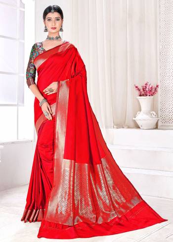 Garb This Partywear Saree Are Fine Saree Paired With Blouse.This Heavy Designer Wevon Work Saree And Blouse Are Jacquard Silk Based Fabric. Buy This Pretty Saree Now.