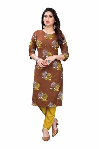 Attrective This Designer Readymade Kurti Pant In Fine Color Fabricated On Slub Cotton With Designer Abstract Print. It Is Beautified With Designer Lining Work And You Can Pair This Up For A Stylist Look. Buy Now.