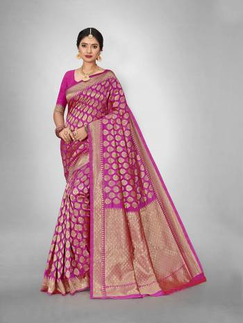 Look Attractive Wearing This Fine Colored Saree Paired With Blouse.This Heavy Designer Wevon Saree Is Jacquard Silk Based And Blouse Which Gives A Rich Look To Your Personality. Buy This Pretty Saree Now.