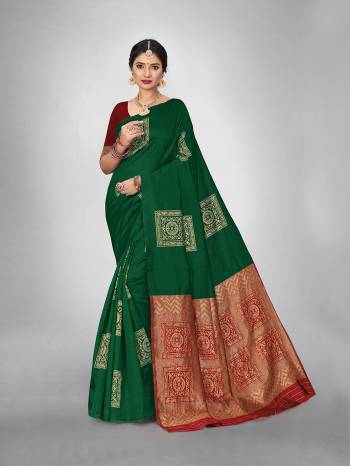  This Fine Colored Saree Paired With Blouse.This Heavy Designer Wevon Saree Is Art  Silk Based And Blouse Which Gives A Rich Look To Your Personality. Buy This Pretty Saree Now.