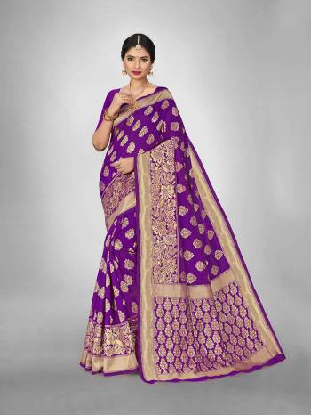  This Fine Colored Saree Paired With Blouse.This Heavy Designer Wevon Saree Is Art  Silk Based And Blouse Which Gives A Rich Look To Your Personality. Buy This Pretty Saree Now.