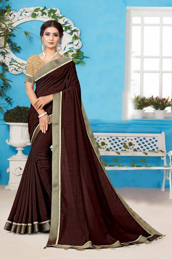 Attrective This Partywear Saree Are Fine Saree Paired With Blouse.This Saree Are Vichitra Silk And Blouse Are Art Silk With Gota Patti Work Based Fabric. Buy This Pretty Saree Now.