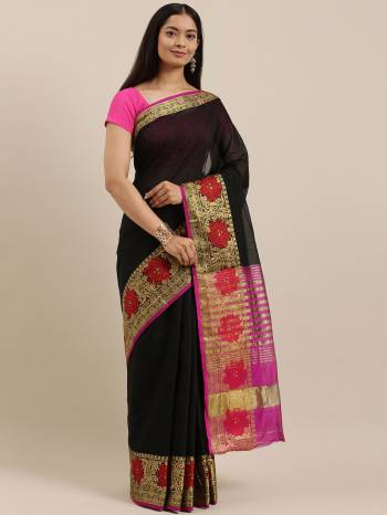 Garb This Partywear Saree Are Fine Saree Paired With Contrasted Blouse.This Saree And Blouse Are Cotton Handloom Fabric With Heavy Wevon Designer Work. Buy This Pretty Saree Now.