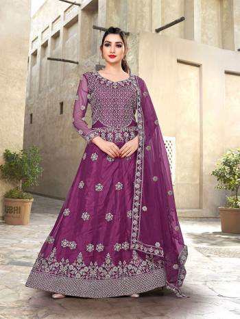 Attrective This Designer Long Length Amarkali In Lovely Color.?Its Pretty Designer Embroidery Work Top Is Butterfly Net Based Paired With Batterfly Net Fabricated Dupatta. Which Gives An Attractive To The Dress.