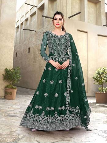 Attrective This Designer Long Length Amarkali In Lovely Color.?Its Pretty Designer Embroidery Work Top Is Butterfly Net Based Paired With Batterfly Net Fabricated Dupatta. Which Gives An Attractive To The Dress.