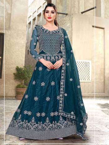 Attrective This Designer Long Length Amarkali In Lovely Color.?Its Pretty Designer Embroidery Work Top Is Butterfly Net Based Paired With Batterfly Net Fabricated Dupatta. Which Gives An Attractive To The Dress.