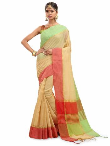 Garb This Saree Are Fine Saree Paired With Contrasted Blouse.This Saree And Blouse Are Chanderi Fabric With Weaving Designer Work Based. Buy This Pretty Saree Now.