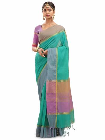 Garb This Saree Are Fine Saree Paired With Contrasted Blouse.This Saree And Blouse Are Chanderi Fabric With Weaving Designer Work Based. Buy This Pretty Saree Now.