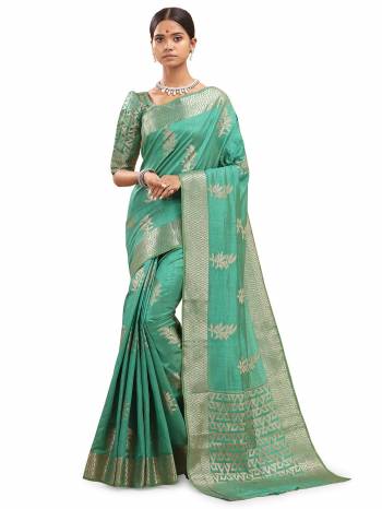 Garb This Saree Are Fine Saree Paired With Blouse.This Saree And Blouse Are Silk Fabric With Weaving Designer Work Based. Buy This Pretty Saree Now.