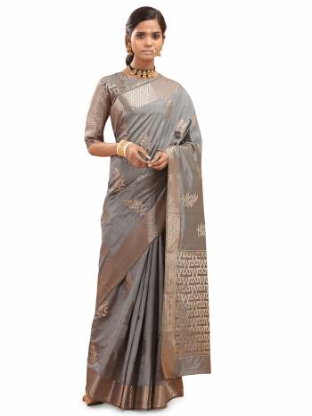 Garb This Saree Are Fine Saree Paired With Blouse.This Saree And Blouse Are Silk Fabric With Weaving Designer Work Based. Buy This Pretty Saree Now.