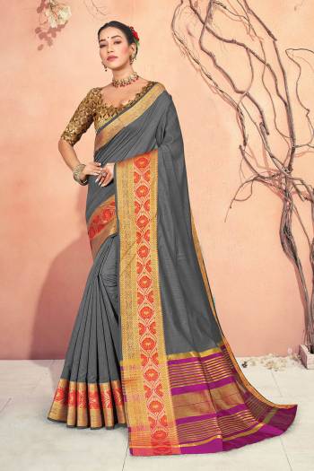 Looking This Partywear Saree Are Fine Saree Paired With Blouse.This Saree And Blouse Are Cotton Handloom Fabric With Heavy Wevon Designer Work. Buy This Pretty Saree Now.