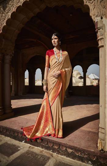 Garb This Partywear Saree Are Fine Saree Paired With Blouse.This Saree And Blouse Are Silk Fabric With Heavy Wevon Jari Designer With Embroidery Work. Buy This Pretty Saree Now.