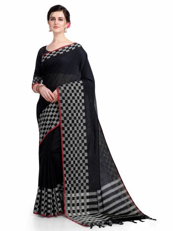 Looking This Fastival Saree Are Fine Saree Paired With Blouse.This Saree And Blouse Are Linen Fabric With Weaving Designer Work Based. Buy This Pretty Saree Now.