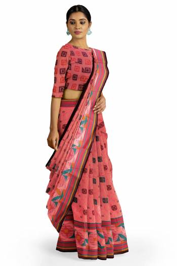 Looking Attrective This Saree Are Fine Saree Paired With Blouse.This Saree And Blouse Are Georgette Based Fabric With Designer Printed. Buy This Pretty Saree Now.