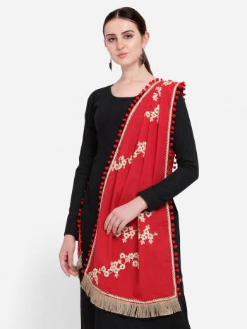 Attrective Enhance the Look Of Your Dress With This Pretty Heavy Thread Embroidered Cotton Khadi Fabricated Stoles. You Can Pair This Up Same Or Contrasting Colored Attire. Buy Now.