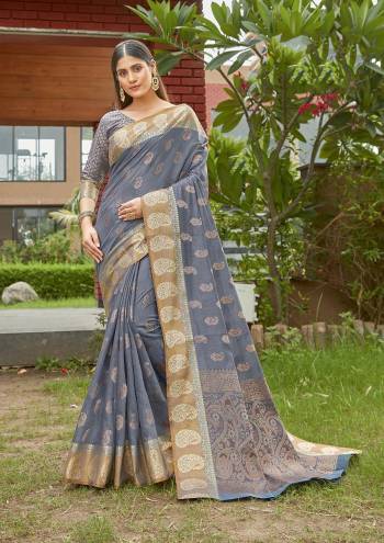 Looking This Partywear Saree Are Fine Saree Paired With Blouse.This Saree And Blouse Are Cotton Handloom Based Fabric With Heavy Wevon Designer Work. Buy This Pretty Saree Now.