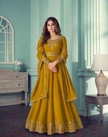 Attrective This Designer Long Length Suits In Lovely Color.?Its Pretty Designer Jari Embroidery Work Top Is Georgette Based Paired Bottom Dull Santoon With Batterfly Georgette Fabricated Dupatta Which Gives An Attractive To The Dress.