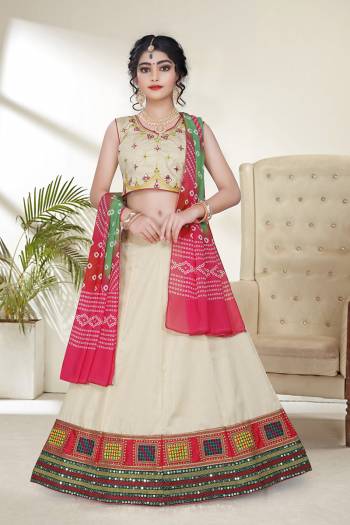 Attrective Kidswear Readymade Heavy Designer Lehenga Choli In Fine Color Fabricated On Silk And Dupatta Are Printed Georgette Beautified With Heavy Attractive Mirror Embroidery Work. 