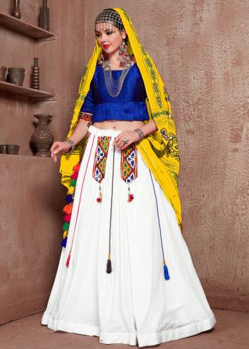 Garb This Traditinal Navratra Special Designer Lehenga Choli And Dupatta In Fine Color. Blouse Are Fabricated On Art Silk And Lahenga Are Cotton Beautified With Dupatta Are Soft Cotton Fabric With Attractive Embroidery Work. 