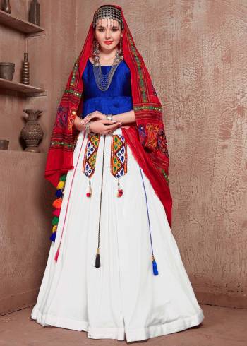 Garb This Traditinal Navratra Special Designer Lehenga Choli And Dupatta In Fine Color. Blouse Are Fabricated On Art Silk And Lahenga Are Cotton Beautified With Dupatta Are Soft Cotton Fabric With Attractive Embroidery Work. 