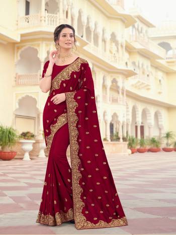 Attrective Look This Traditionl Partywear Saree Are Fine Saree Paired With Blouse.This Saree And Blouse Are Two Tone Vichitra Silk Based Fabric With Heavy Designer Jari Embroidery,Stone Work. Buy This Pretty Saree Now.