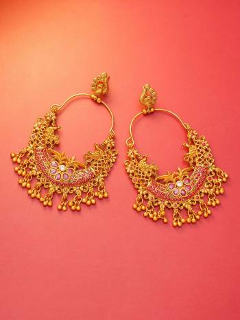 Attrective Give An Enhanced Look To Your Personality By Pairing Up This Beautiful Earring Set With Your Ethnic Attire. This Pretty Set Is In Gold Color Beautified With Kundan Work. Buy Now.