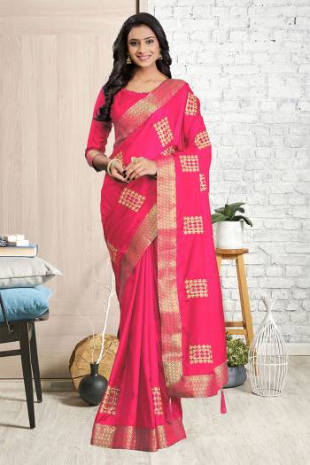 Garb This Traditionl Partywear Saree Are Fine Saree Paired With Blouse.This Saree And Blouse Are Silk Cotton Based Fabric With Heavy Designer Embroidery Work. Buy This Pretty Saree Now.