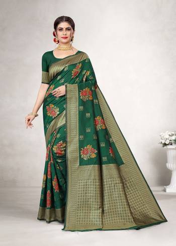 Looking This Saree Are Fine Saree Paired With Blouse.This Saree And Blouse Are Silk Based Fabric With Heavy Wevon Jacquard Designer. Buy This Pretty Saree Now.