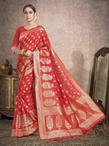 Looking This Traditional Saree Are Fine Saree Paired With Blouse.This Saree And Blouse Are Art Silk Based Fabric With Heavy Wevon Designer Work. Buy This Pretty Saree Now.