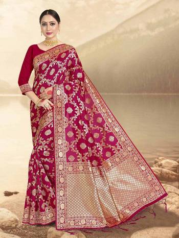 Attrective Looking This Traditional Saree Are Fine Saree Paired With Blouse.This Saree And Blouse Are Art Silk Based Fabric With Heavy Wevon Designer Work. Buy This Pretty Saree Now.