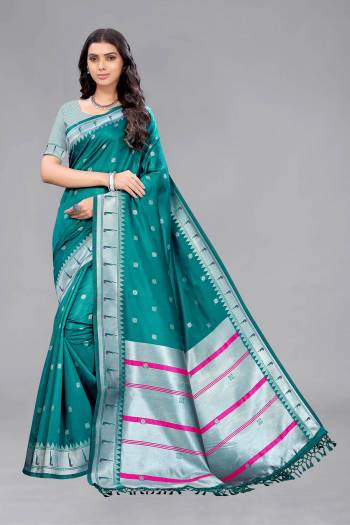 Looking This Partywear Saree Are Fine Saree Paired With Contrasted Blouse.This Saree And Blouse Are Soft Silk Fabric With Weaving Designer Work. Buy This Pretty Saree Now.