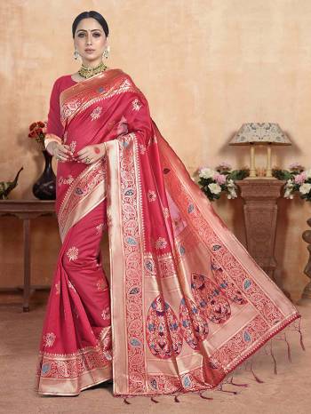 Attrective Looking This Traditional Saree Are Fine Saree Paired With Blouse.This Saree And Blouse Are Art Silk Based Fabric With Heavy Wevon Designer Work. Buy This Pretty Saree Now.