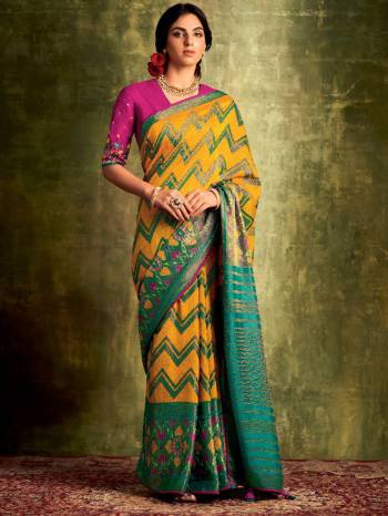 Garb This Saree Are Fine Saree Paired With Contrasted Blouse.This Saree And Blouse Are Chanderi Silk Based Fabric With Designer Digital Printed. Buy This Pretty Saree Now.