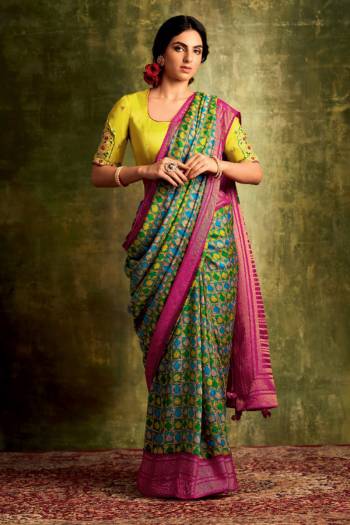 Garb This Saree Are Fine Saree Paired With Contrasted Blouse.This Saree And Blouse Are Chanderi Silk Based Fabric With Designer Digital Printed. Buy This Pretty Saree Now.