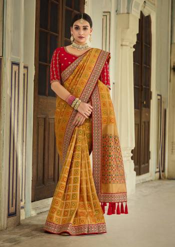 Attrective Looking This Traditional Partywear Saree Are Fine Saree Paired With Contrasted Blouse.This Saree And Blouse Are Banarasi Silk Fabric With Heavy Weaving Designer And Blouse Are Embroidery Work. Buy This Pretty Saree Now.