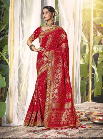 Adorn The Pretty Angelic Look Wearing This Heavy Designer Wevon And  Embroidery Work Saree In Fine Color Paired With Blouse. This Saree Are Viscose And Blouse Is Fabricated On Art Silk Paired. Its Pretty Color Pallete Will Give An Attractive Look To Your Personality. 