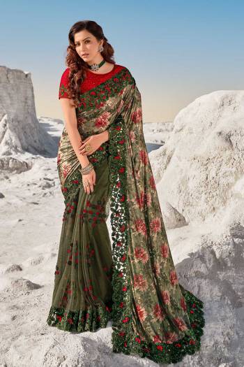 Attrective This Pretty Angelic Look Wearing This Partywear Heavy Designer Fancy Flower And Hand Work Saree With Blouse. This Saree Are Imported And Blouse Is Spain Silk Fabricated Paired. Its Pretty Attractive Look To Your Personality. 