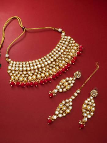 Attrective Look To Your Personality By Pairing Up This Beautiful Necklace Set With Your Ethnic Attire. This Pretty Set Is In Red Color Beautified With Kundan Work. Buy Now.