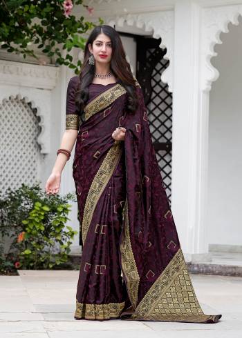 Looking This Stylist Partywear Saree Are Fine Saree Paired With Blouse.This Saree And Blouse Are Silk Fabric With Heavy Designer Wevon Work. Buy This Pretty Saree Now.