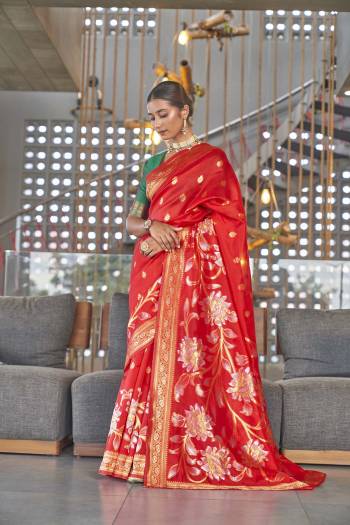 Garb This Traditional Saree Are Fine Saree Paired With Blouse.This Saree And Blouse Are Art Silk Based Fabric With Heavy Jacquard Designer Work. Buy This Pretty Saree Now.