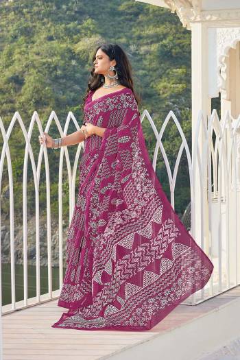 Attrective This Traditional Saree Are Fine Saree Paired With Blouse.This Saree And Blouse Are Cotton Based Fabric With Heavy Designer Printed. Buy This Pretty Saree Now.