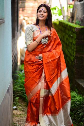 Stylist This Fastival Saree Are Fine Saree Paired With Contrasted Blouse.This Saree And Blouse Are Banglori Silk Based Fabric With Wevon Tassels Designer . Buy This Pretty Saree Now.