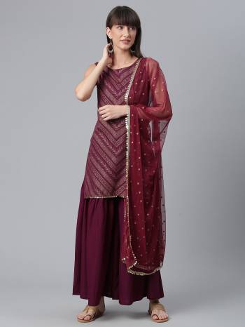 Attrective This Readymade Long Kurti With Bottom  And Dupatta In Fine Color Fabricated On Crepe Beautified With Designer Printed. It Is Light In Weight And Easy To Carry All Day Long. 