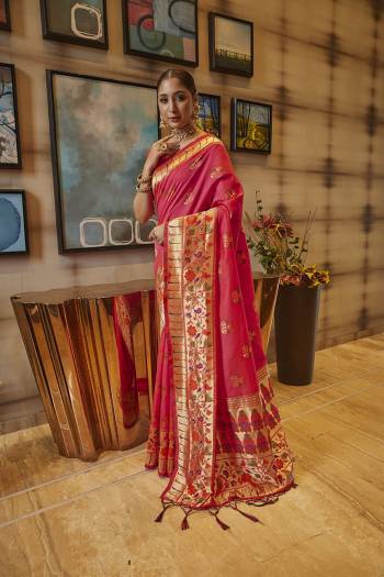 Garb This Partywear Saree Are Fine Saree Paired With Blouse.This Saree And Blouse Are Art Silk Based Fabric With Heavy Jacquard Designer Work. Buy This Pretty Saree Now.