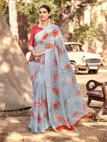 Garb This Heavy Designer Printed Saree In Fine Color Paired With Blouse. This Saree And Blouse Is Cotton Silk Fabricated. Its Pretty Color Pallete Will Give An Attractive Look To Your Personality. 