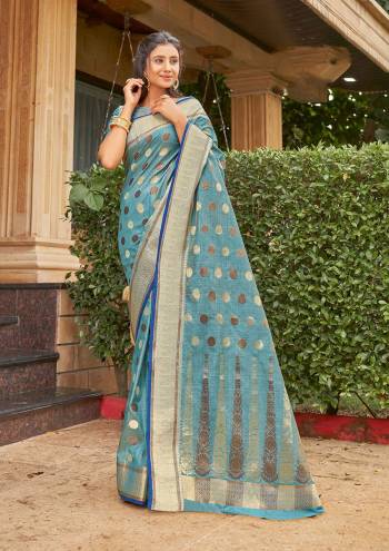 Attrective This Traditional Saree Are Fine Saree Paired With Blouse.This Saree And Blouse Are Cotton Handloom Based Fabric With Heavy Wevon Designer Work. Buy This Pretty Saree Now.