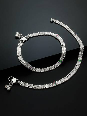 Attrective Looking To Your Personality By Pairing Up This Beautiful Anklets With Your Ethnic Attire. This Prtty Set Is In Silver Color Beautified With Traditonal Work. Buy Now.