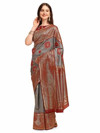 Looking This Partywear Saree Are Fine Saree Paired With Blouse.This Saree And Blouse Are Banarasi Silk Based Fabric With Designer Wevon And Embroidery Work. Buy This Pretty Saree Now.