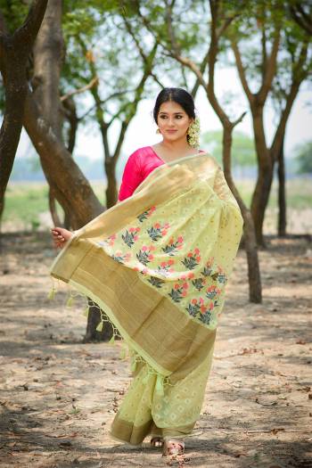 Looking This Designer Partywear Saree Are Fine Saree Paired With Blouse.This Saree And Blouse Are Linen Based Fabric With Heavy Weaving Designer Work. Buy This Pretty Saree Now.