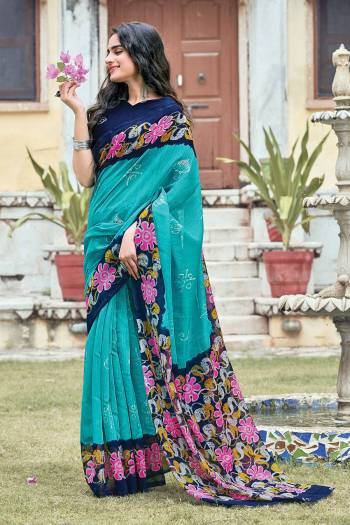 Attrective This Designer Saree Are Fine Saree Paired With Blouse.This Saree And Blouse Are Cotton Based Fabric With Looking Designer Printed. Buy This Pretty Saree Now.